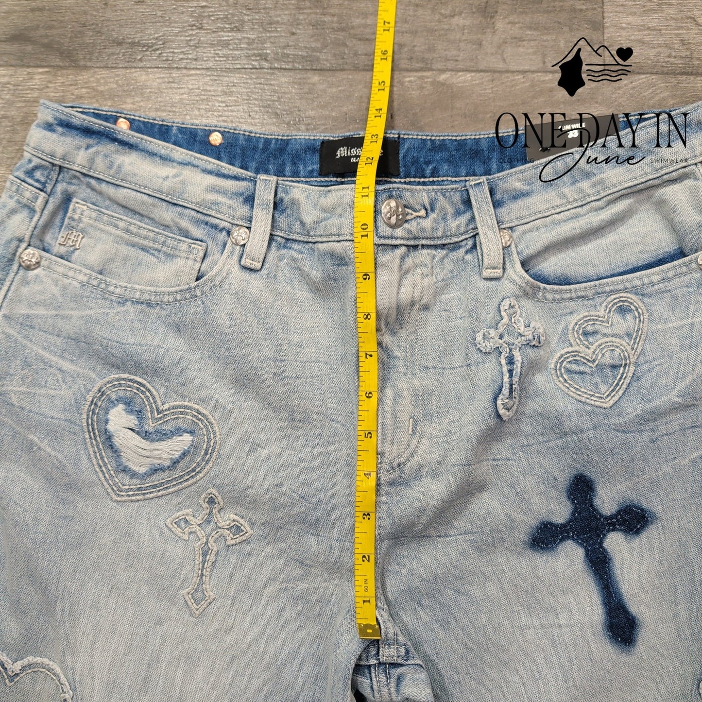 Miss Me Aryanna Heart Cross Slim Wide Leg Jeans Light Wash NWT Size 16 (33X30)