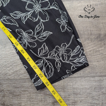Alfred Dunner Southern Charm Pull On Pants Black Floral NWT Size 6P