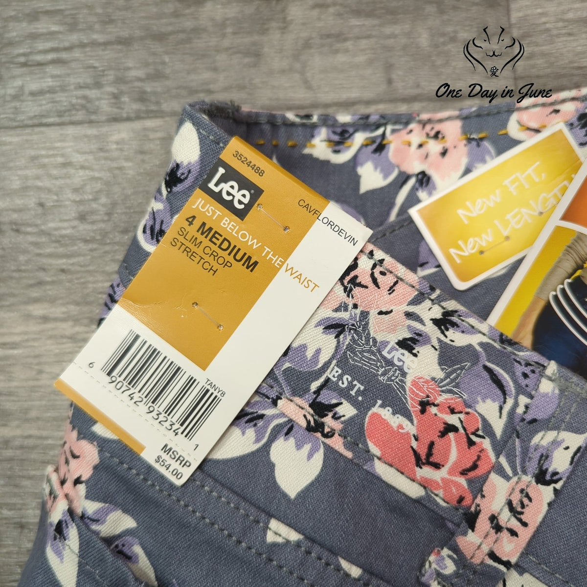 Lee Shapelastic Just Below Waist Slim Crop Jeans Floral NWT Size M