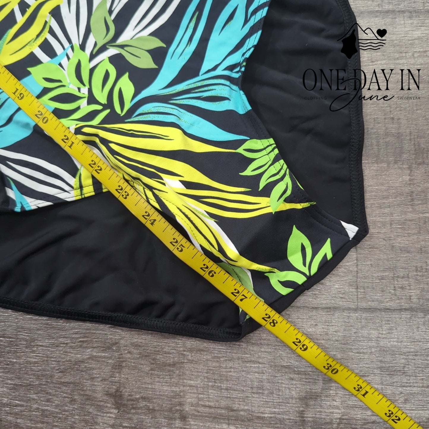 Merry Style Plus Size Molded Cup One Piece Swimsuit Size 4XL