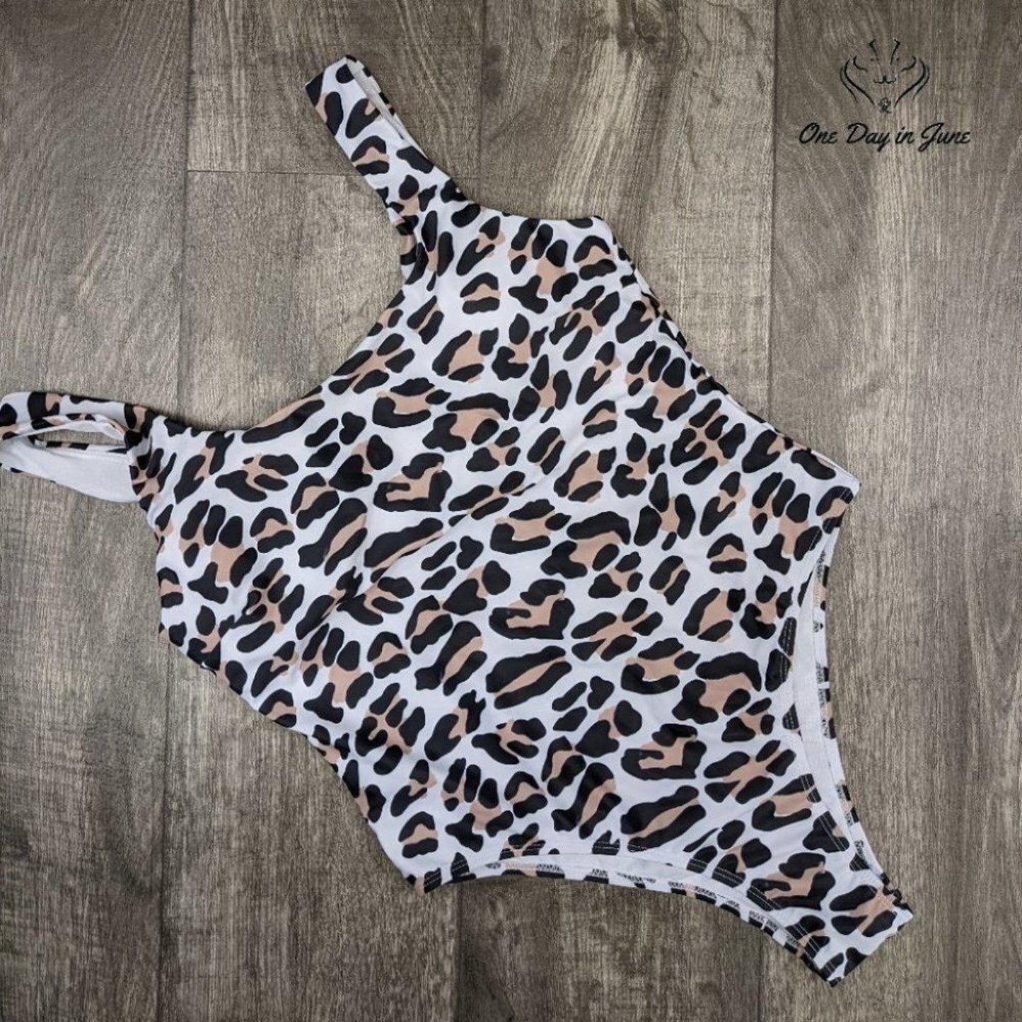 Prettygarden Square Neck One Piece Swimsuit Size L