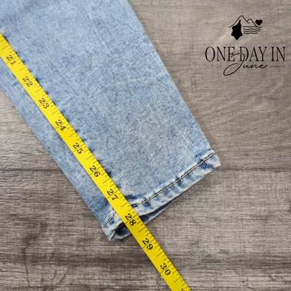 True Religion Jennie Curvy Super Skinny Distressed Jeans NWT $199 Size 28 (6)