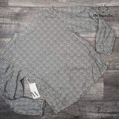 Worthington Long Sleeve V Neck Top Size XS