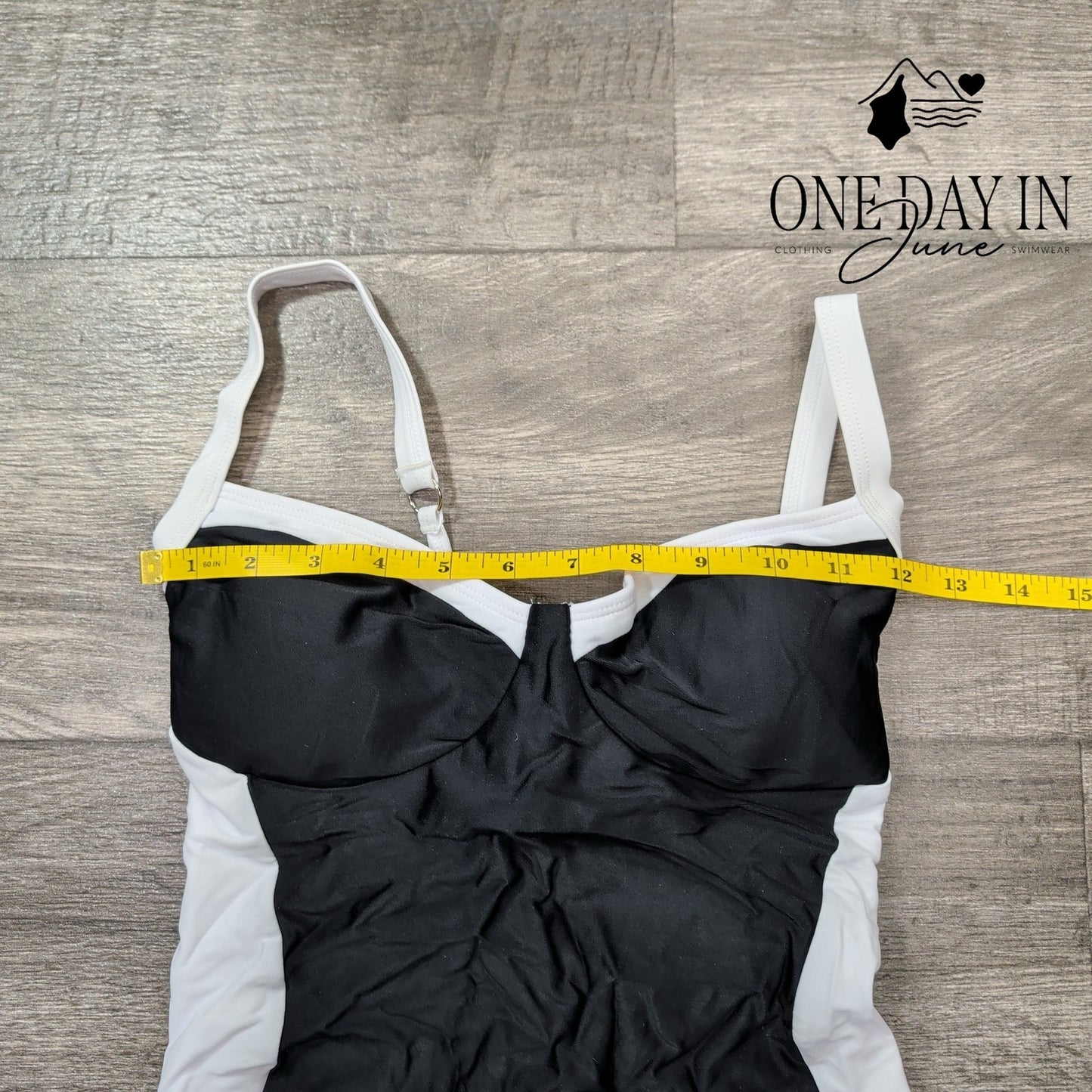 Suuksess Lace Up Back One Piece Swimsuit Size S
