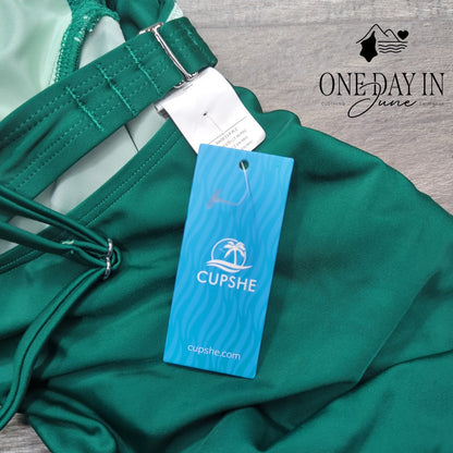 Cupshe Keyhole One Piece Swimsuit Size L