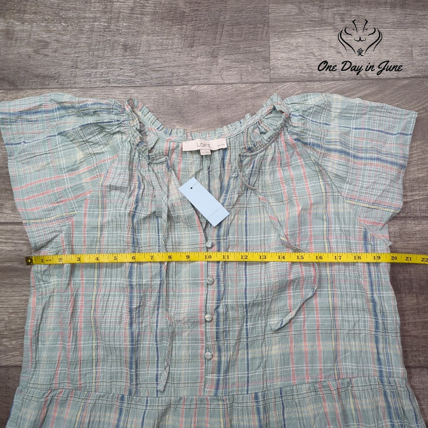 Loft Short Sleeve Mini Dress Size LP