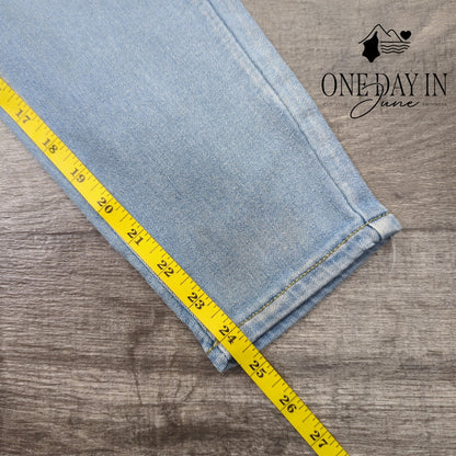 Between Us Juniors High Rise Crop Jeans Size 13