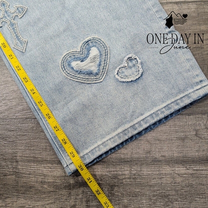 Miss Me Aryanna Heart Cross Slim Wide Leg Jeans Light Wash NWT Size 16 (33X30)