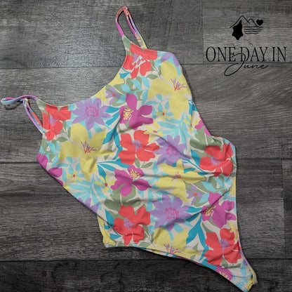 Billabong Beach Babe One Piece Swimsuit Floral Tropical NWT $99.95 Size L