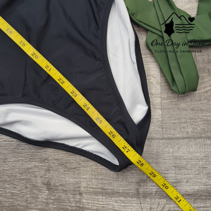 Cupshe Color Block One Piece Swimsuit Size M