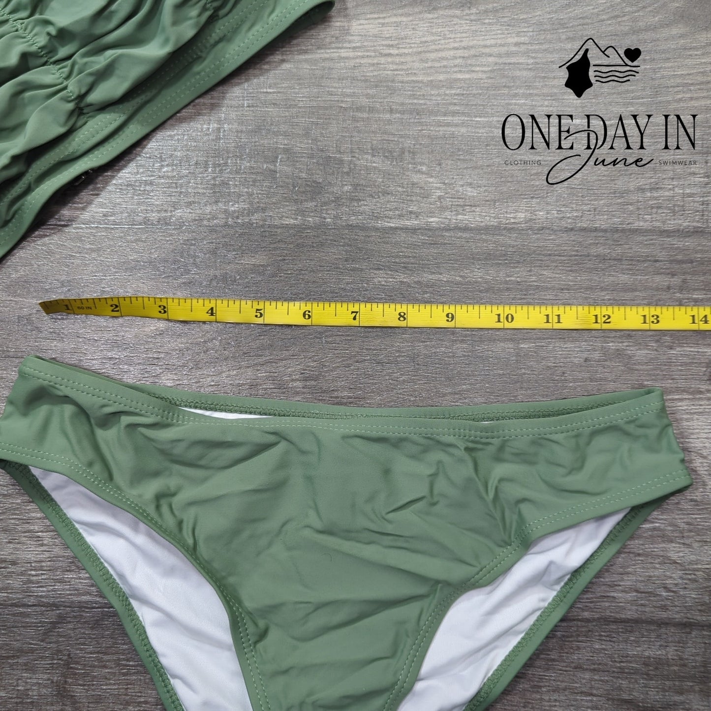 Aleumdr Ruched Top Bandeau Bikini Swimsuit Size M