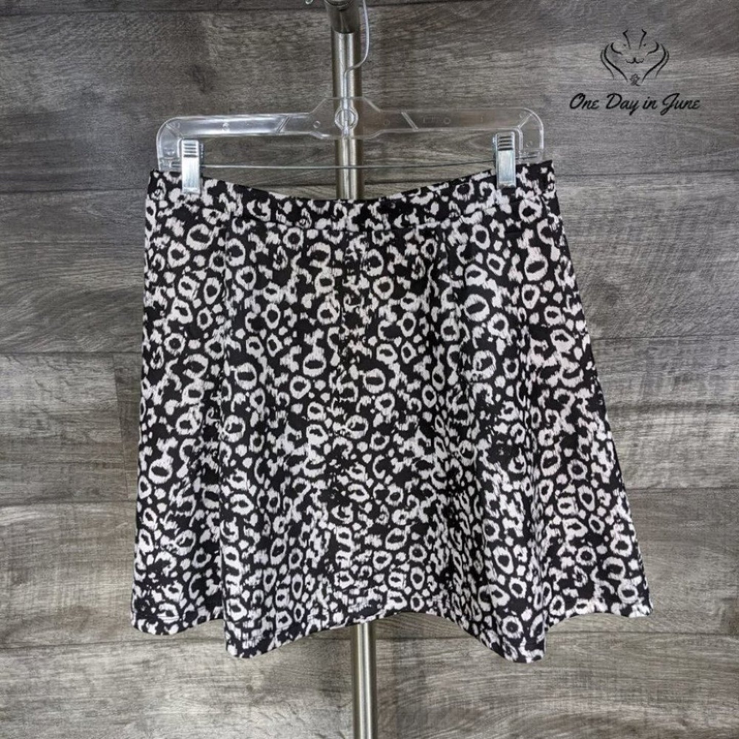 Lily Rose Skirt Size L