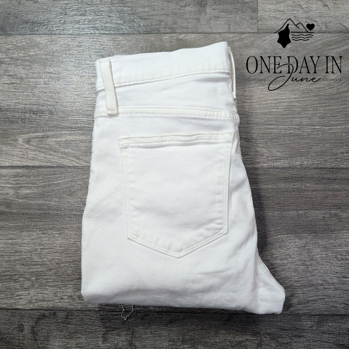 J.Crew High Rise Skinny White Jeans Signature Stretch NWT Size 8 (29)