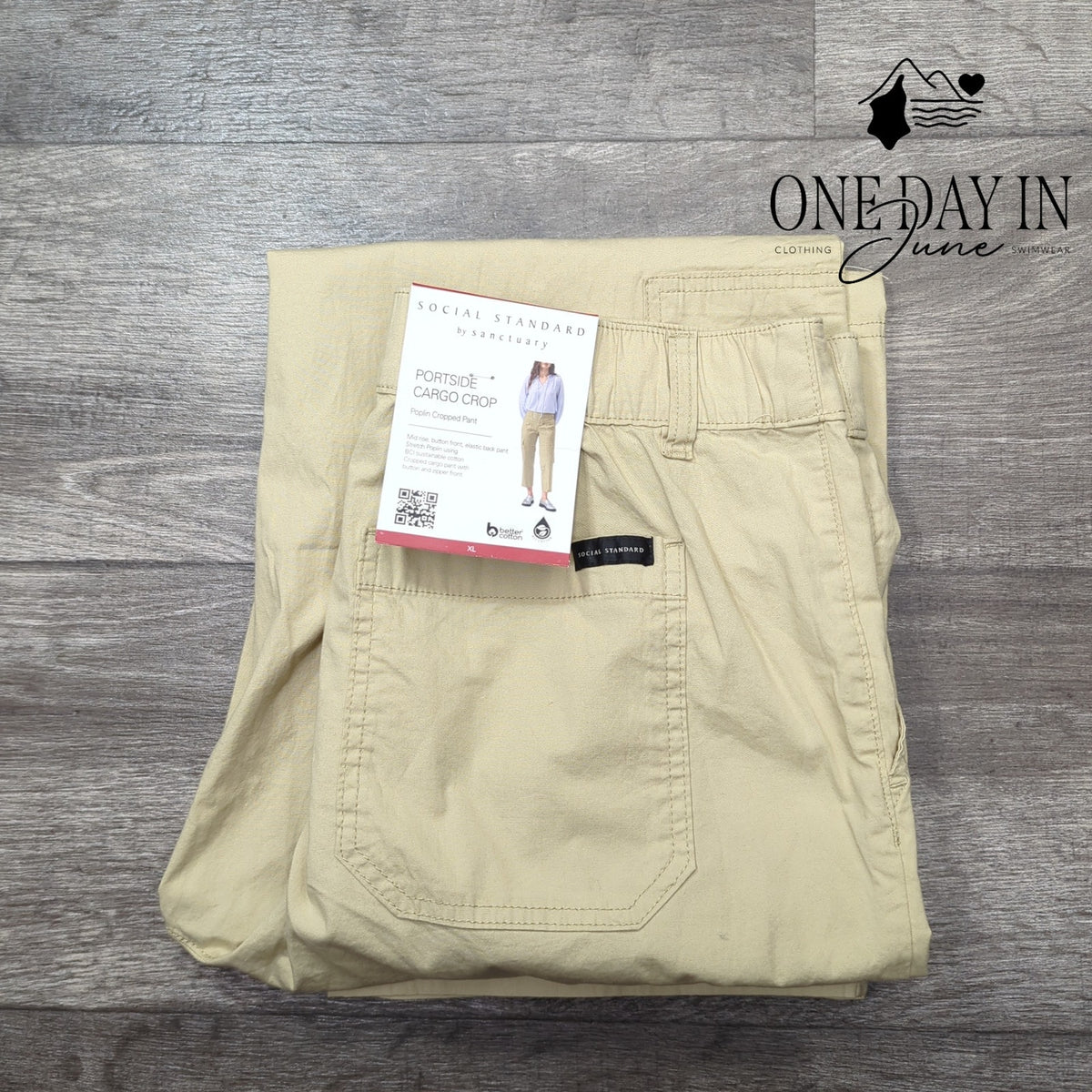 Social Standard by Sanctuary Portside Cargo Crop Pants Natural NWT Size XL