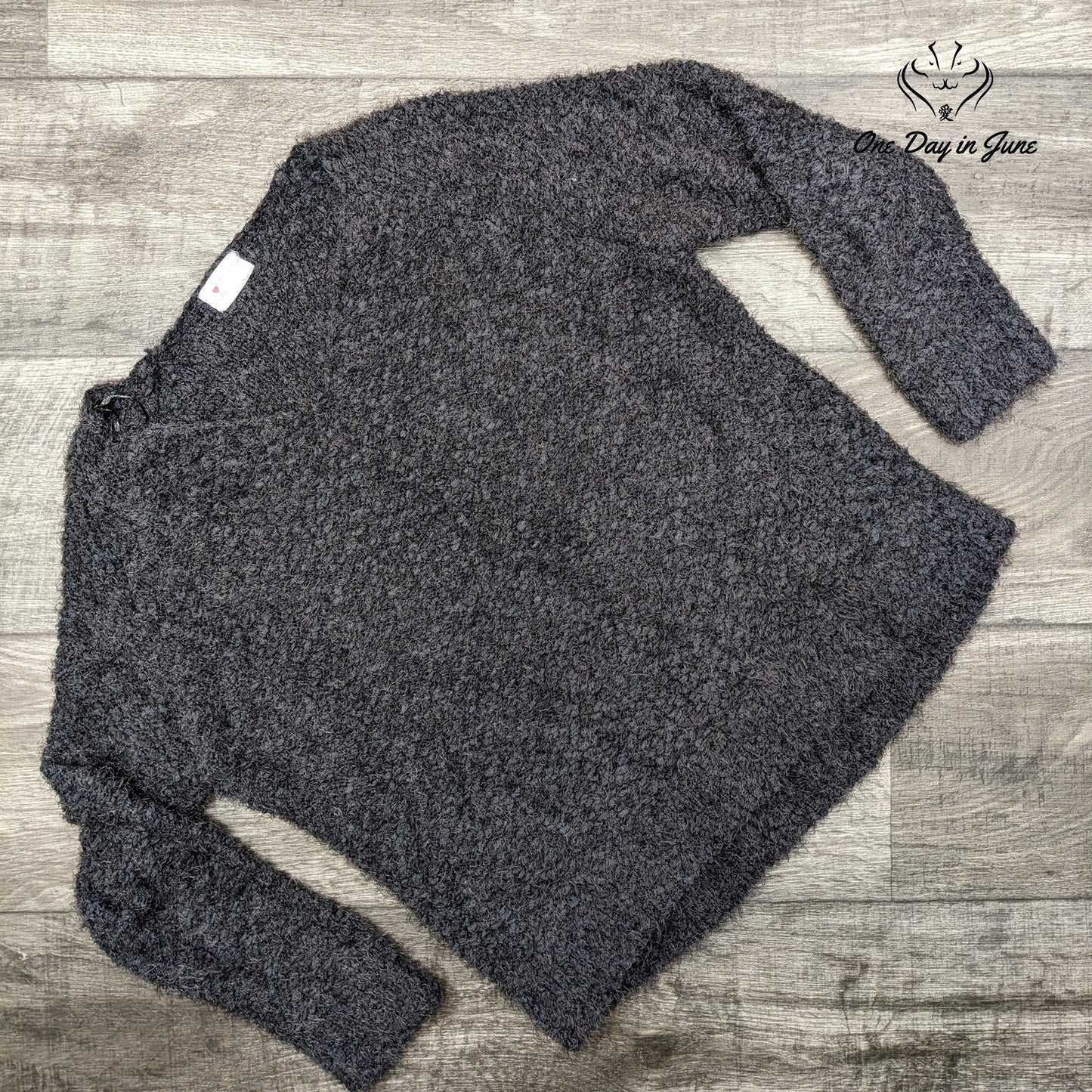 Poof Apparel Fuzzy Knit Sweater Size L