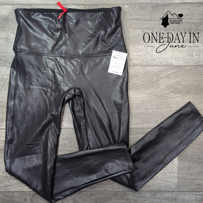Spanx Faux Leather Legging Pants Size XL