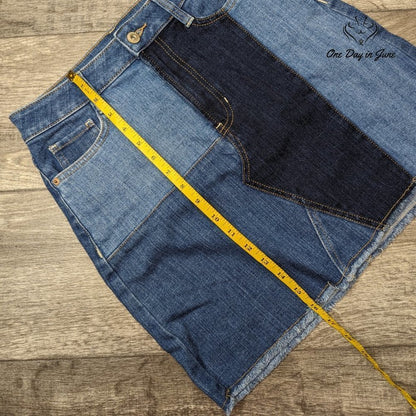 Arizona Jean Co. Juniors Denim Mini Skirt Size 5