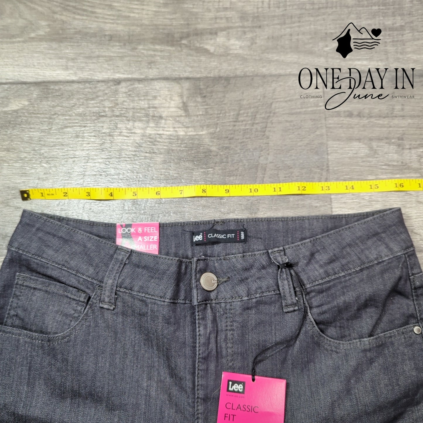 Lee Classic Fit Straight Leg Jeans Size 12