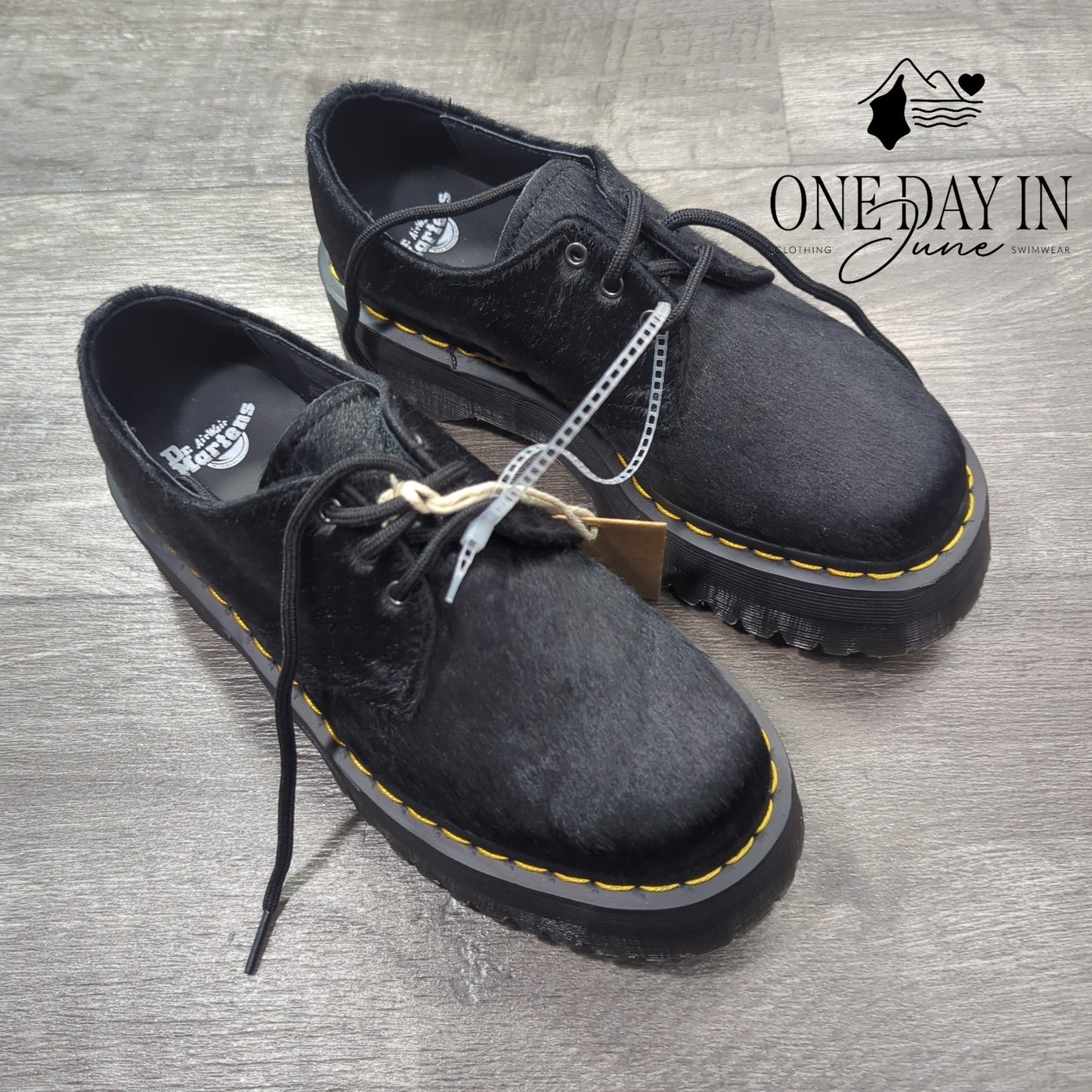 Dr. Martens Quad Platform Derby Shoes Size 6