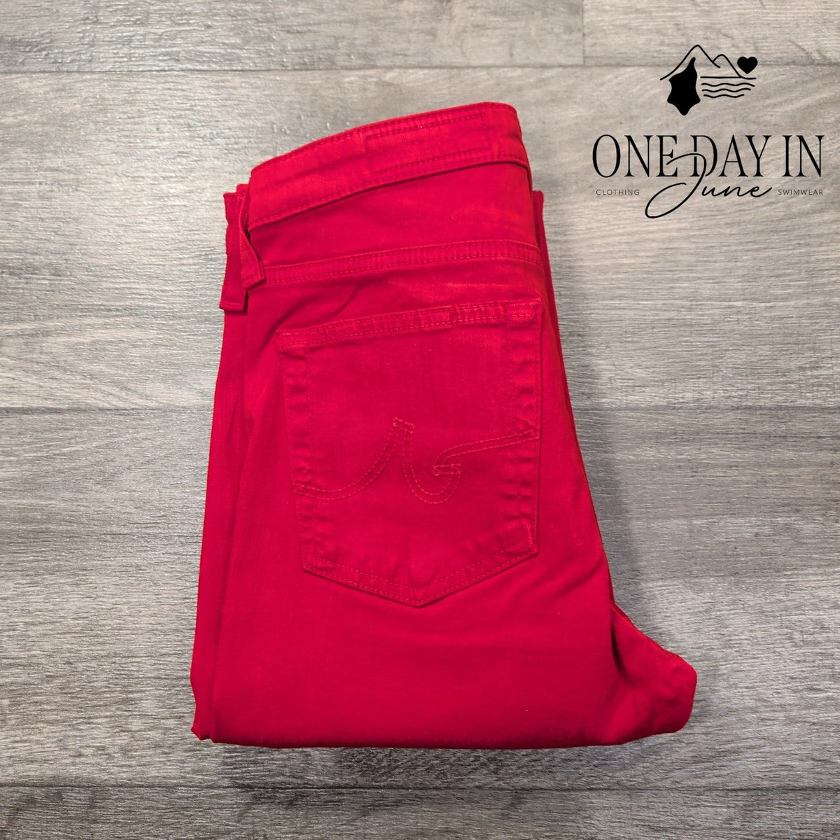 AG Adriano Goldschmied The Prima Crop Cigarette Jeans Red NWT Size 4 (27)