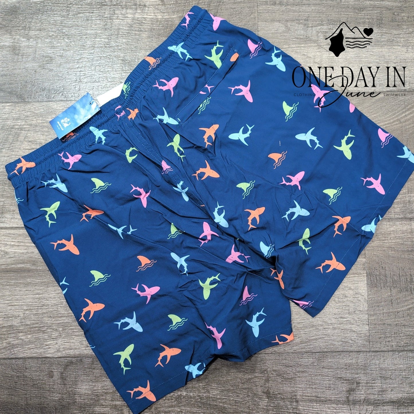 Surfcuz Shark Print Lined Boardshorts Size L