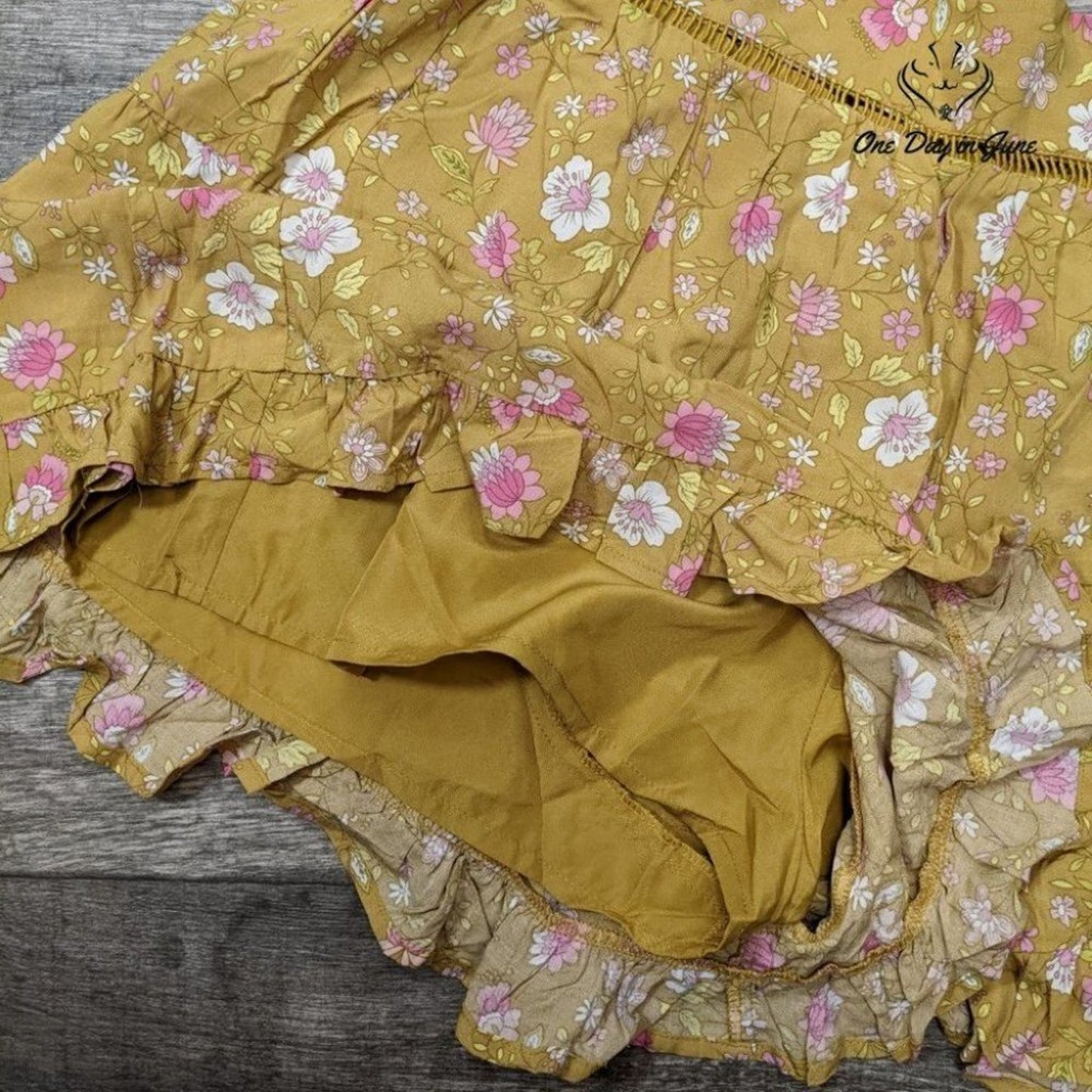 Chelsea & Theodore Women's Floral Side Zip Skort Size M