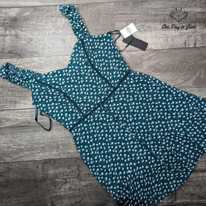 City Triangles Fit & Flare Lined Dress Size M
