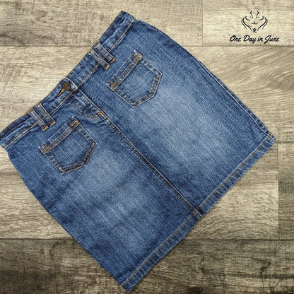 New York & Company Denim Skirt Size 2