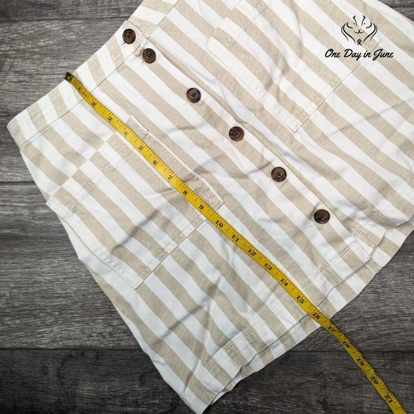 Old Navy Striped Button Front Mini Skirt Size 6