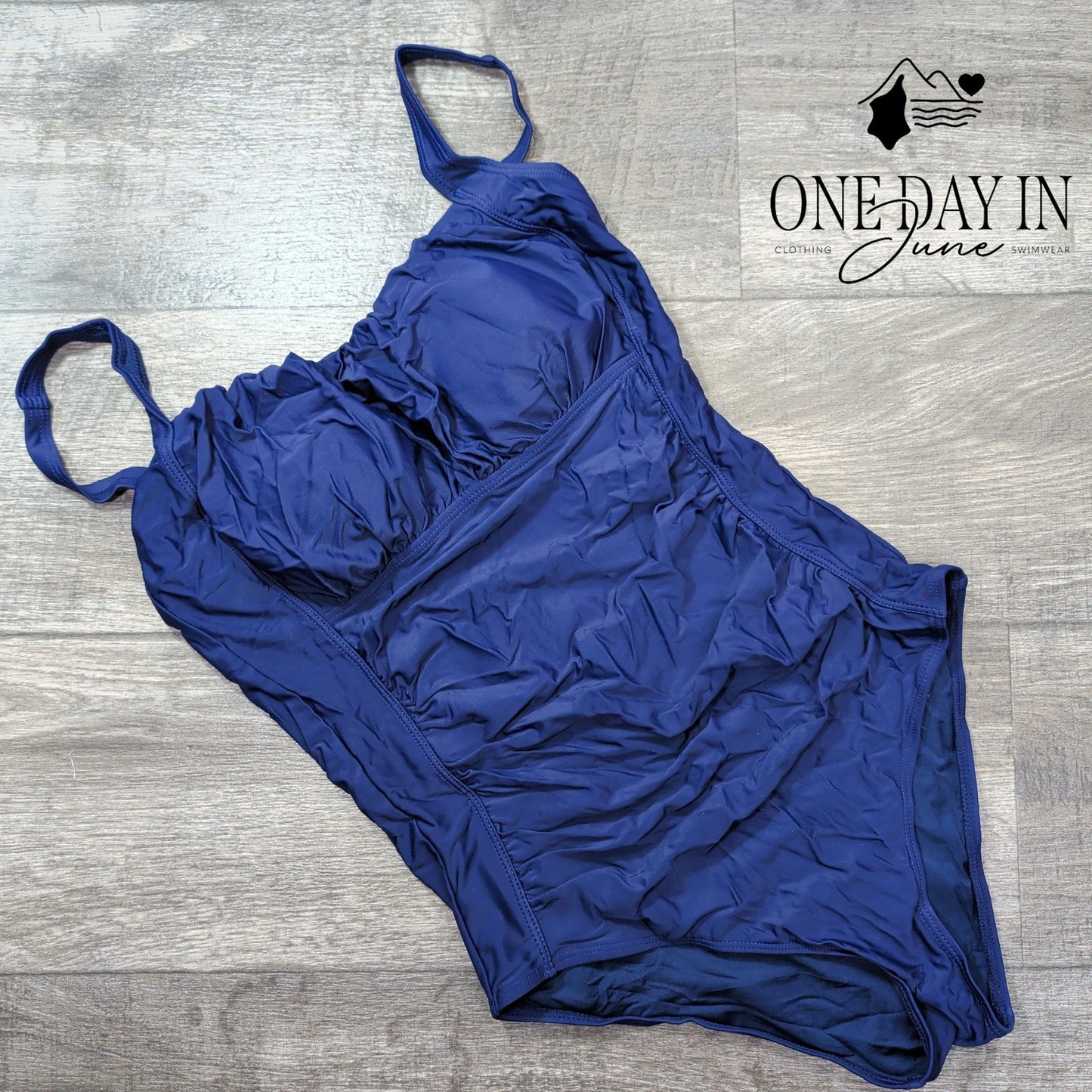 Aqua Eve Retro Classic One Piece Swimsuit Size L