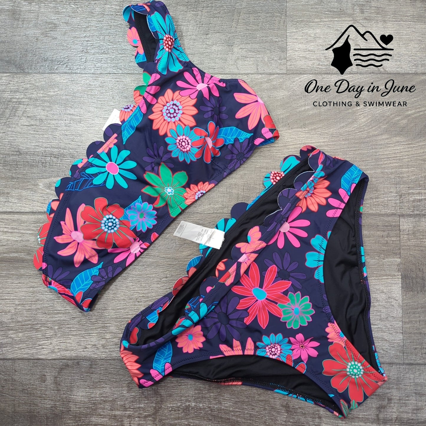 Cupshe One Shoulder Scallop Edge Bikini Swimsuit Size L