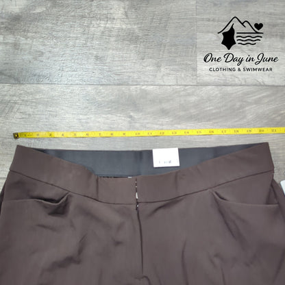Croft & Barrow Curvy Straight Mid Rise Crop Pants Size 22WS