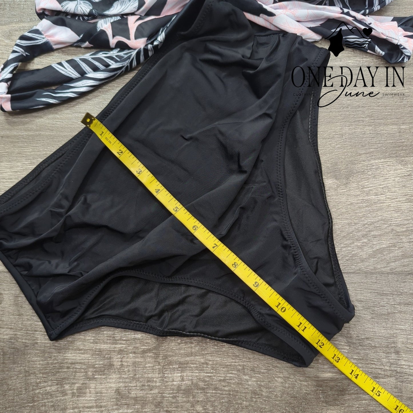 Suuksess Cross Front Tie Wrap High Waist Bikini Size L