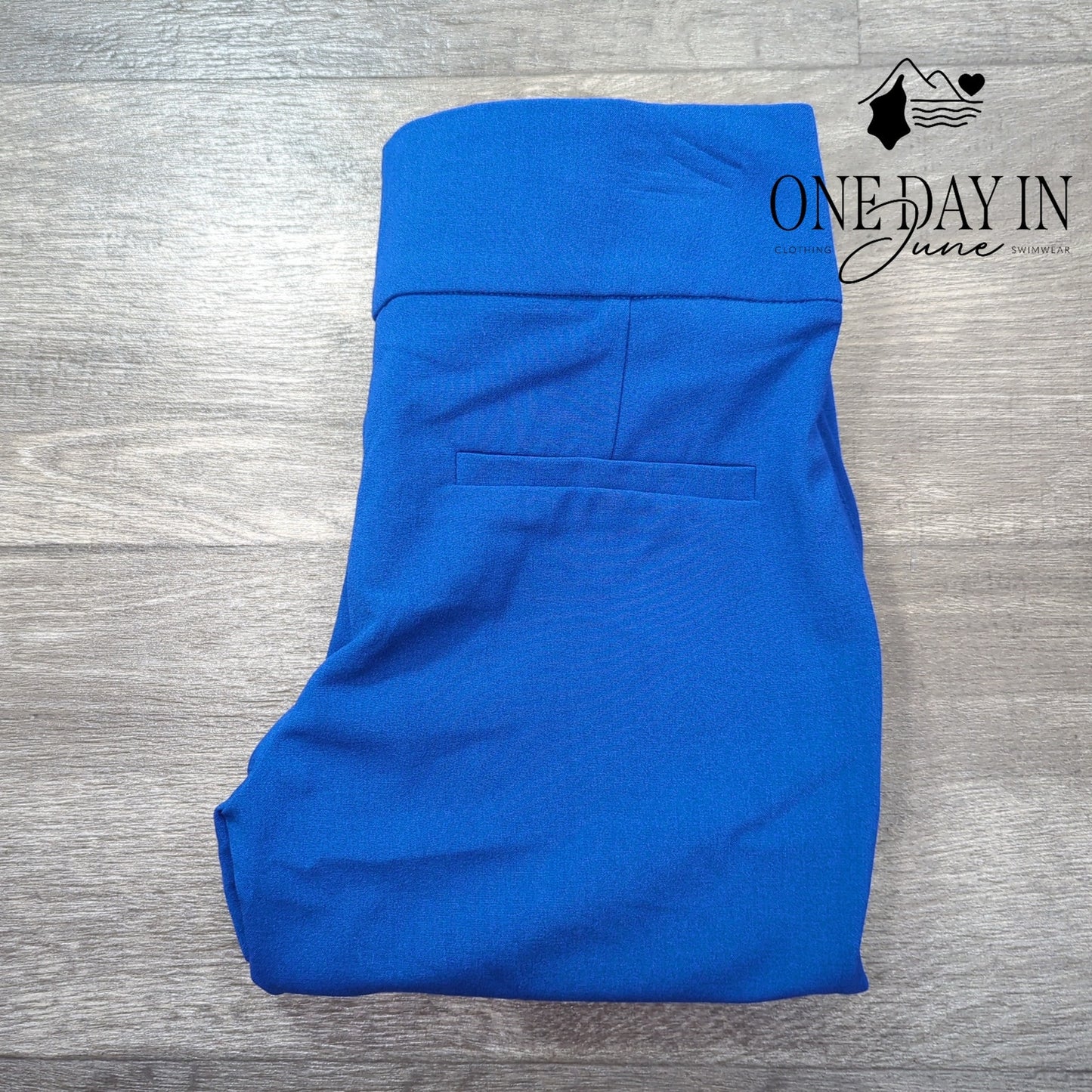 Xoxo Ankle Pants Size 6