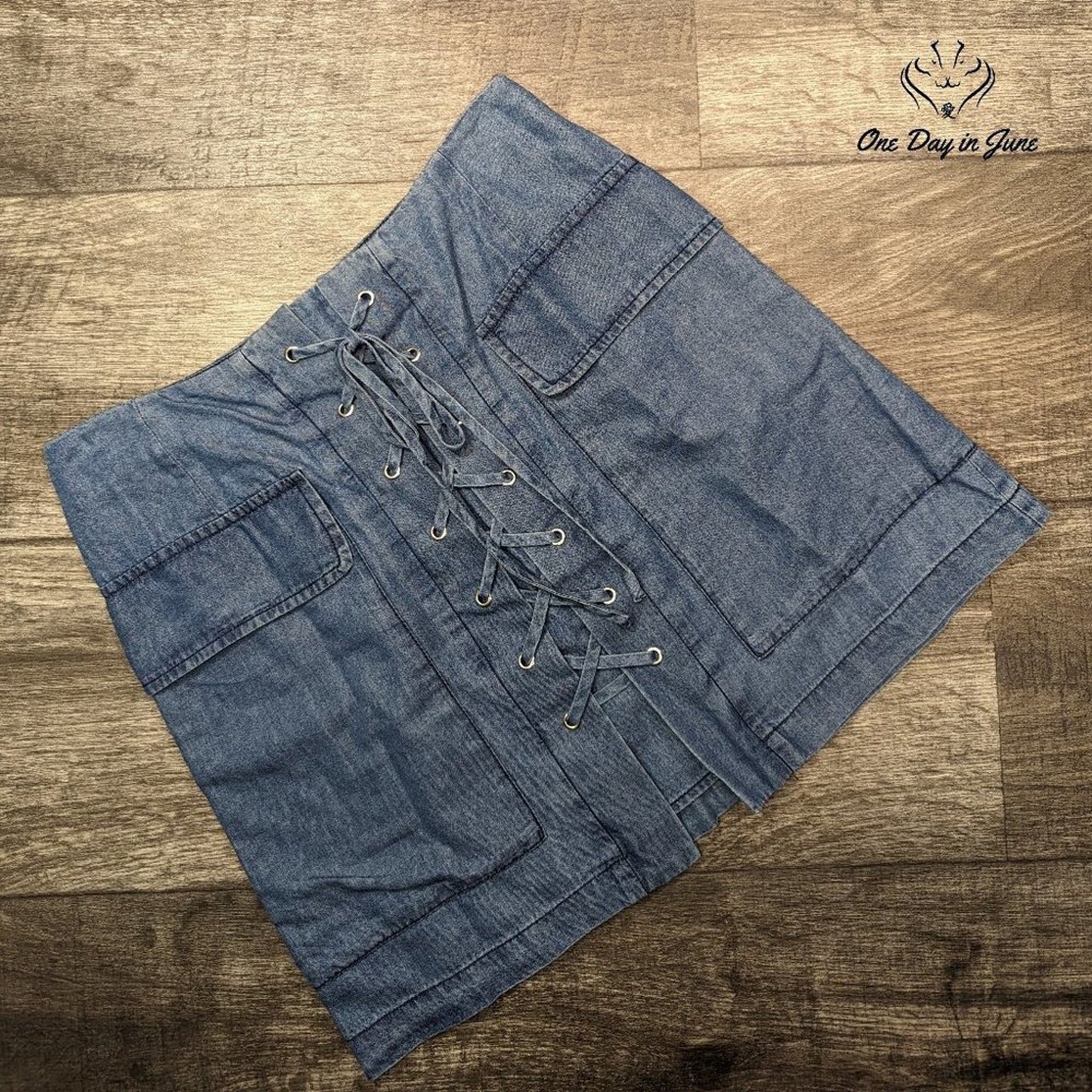 The Impeccable Pig Mini Skirt Size XS