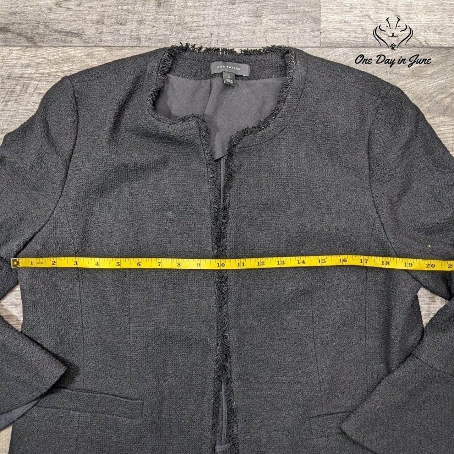 Ann Taylor Frill Edge Blazer Size 14