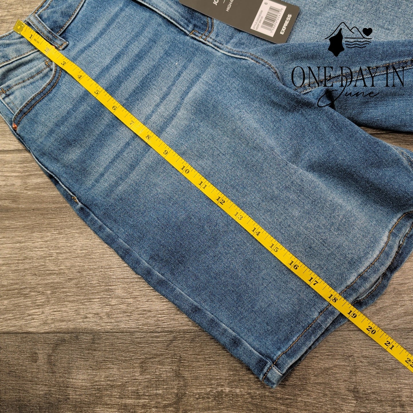 Express High Rise Jean Shorts Size 6