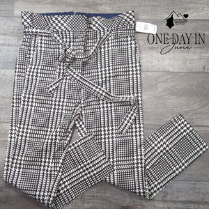 AG Adriano Goldschmied Houndstooth Print Lettuce Edhge Belted Pants Size 27 (4)