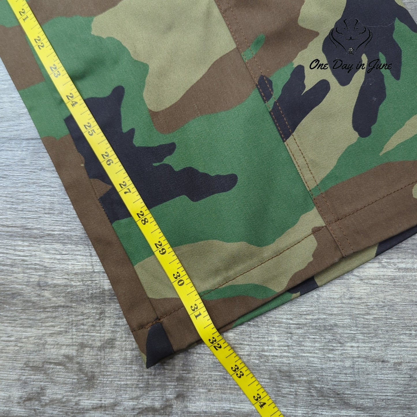 Nasty Gal Multi Pocket Straight Leg Camo Pants Size 6