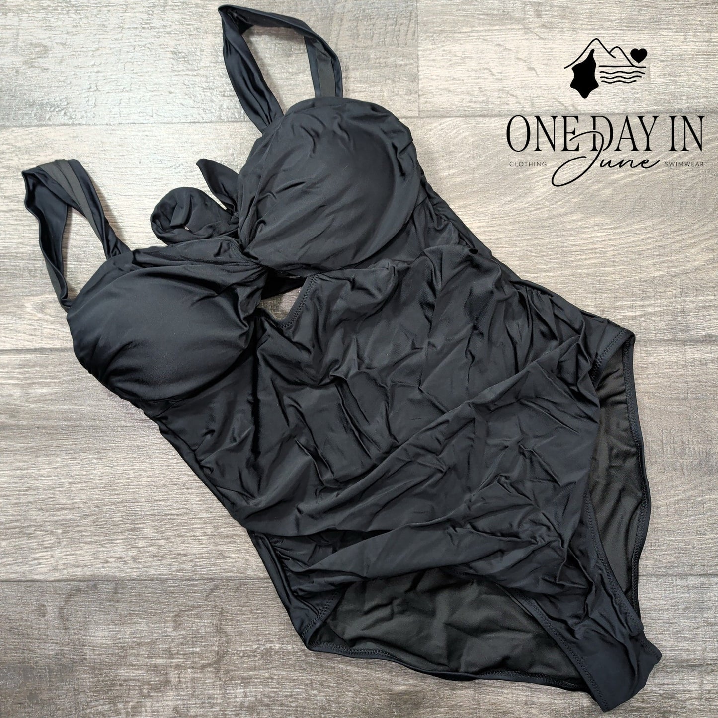 CiciBird Tie Back Keyhole One Piece Swimsuit Size L