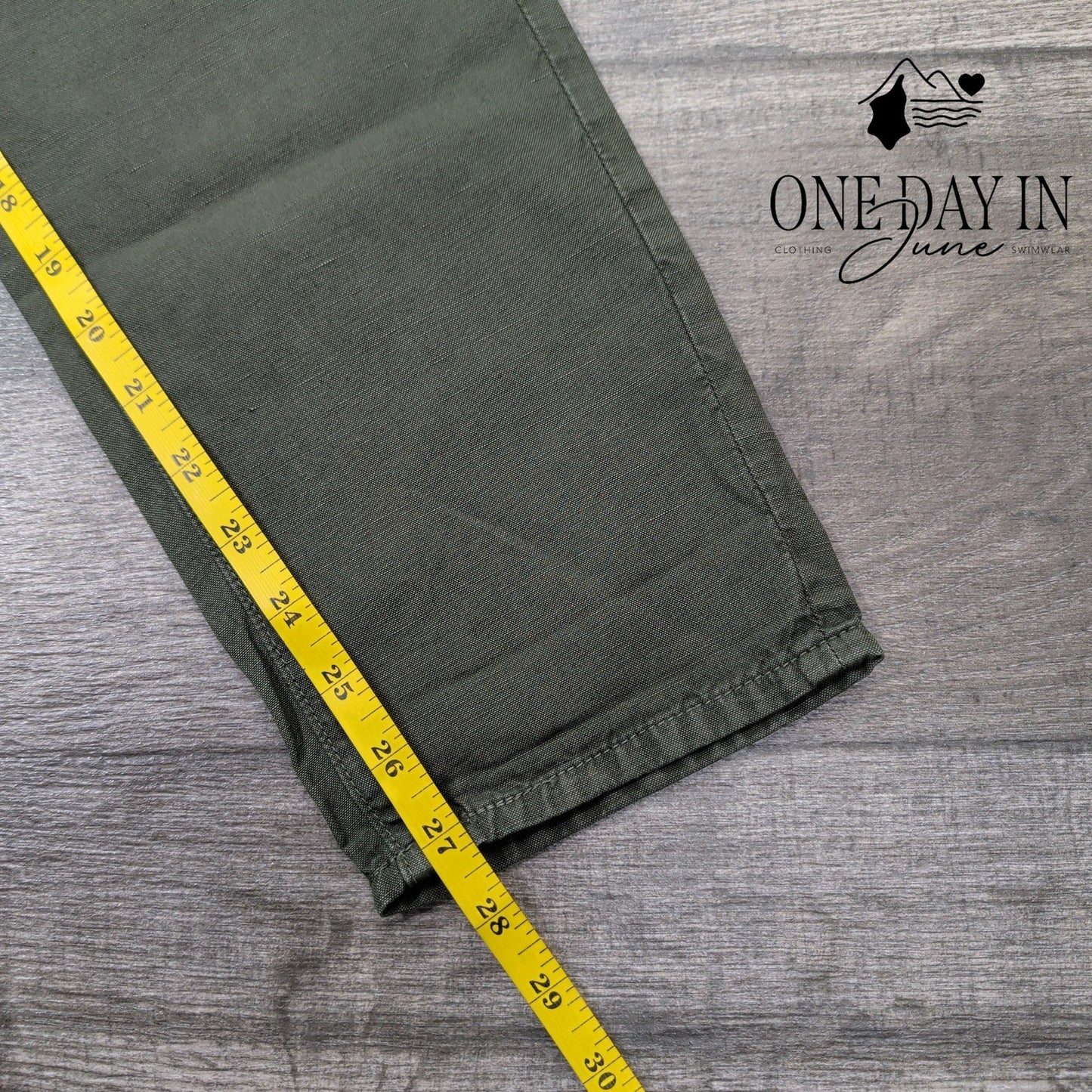 AG Adriano Goldschmied Caden Tailored Trouser Pants Olive Green NWT Size 4 (27)