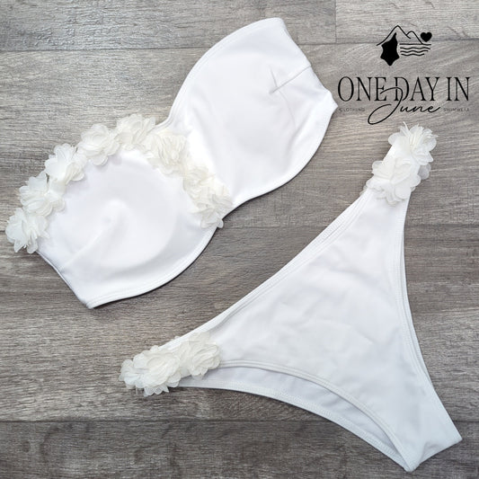 CharmLeaks Bandeau Bikinni Swimsuit Size L