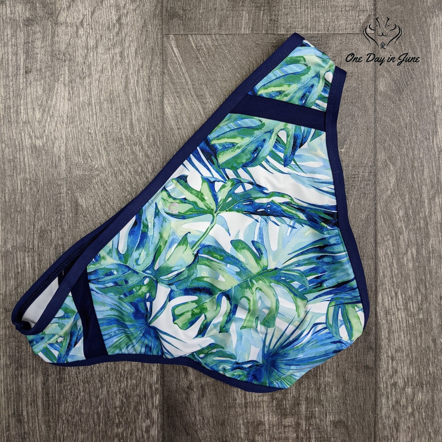 Next Wave Catcher Retro Bikini Bottom Swimsuit Size M