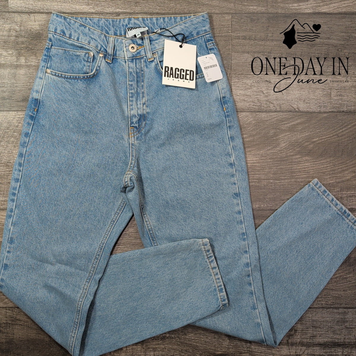 Ragged Jeans High Rise Straight Leg Jeans Light Wash NWT Size 2