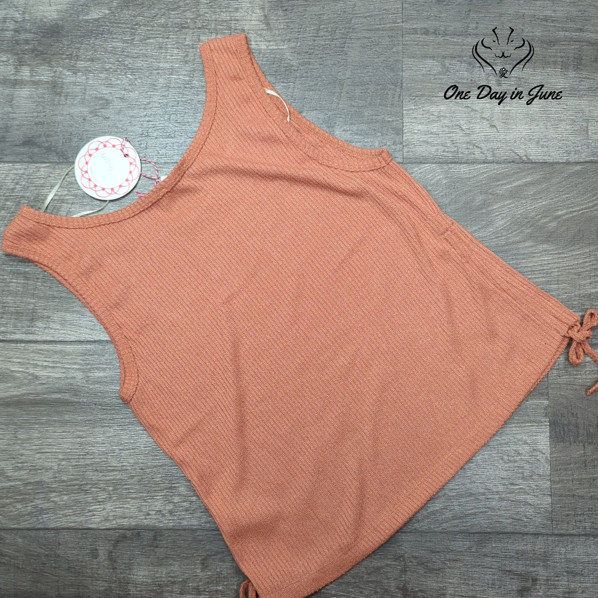 Umgee Ribbed Knit Tank Top Coral Orange Scoop Neck NWT Size L
