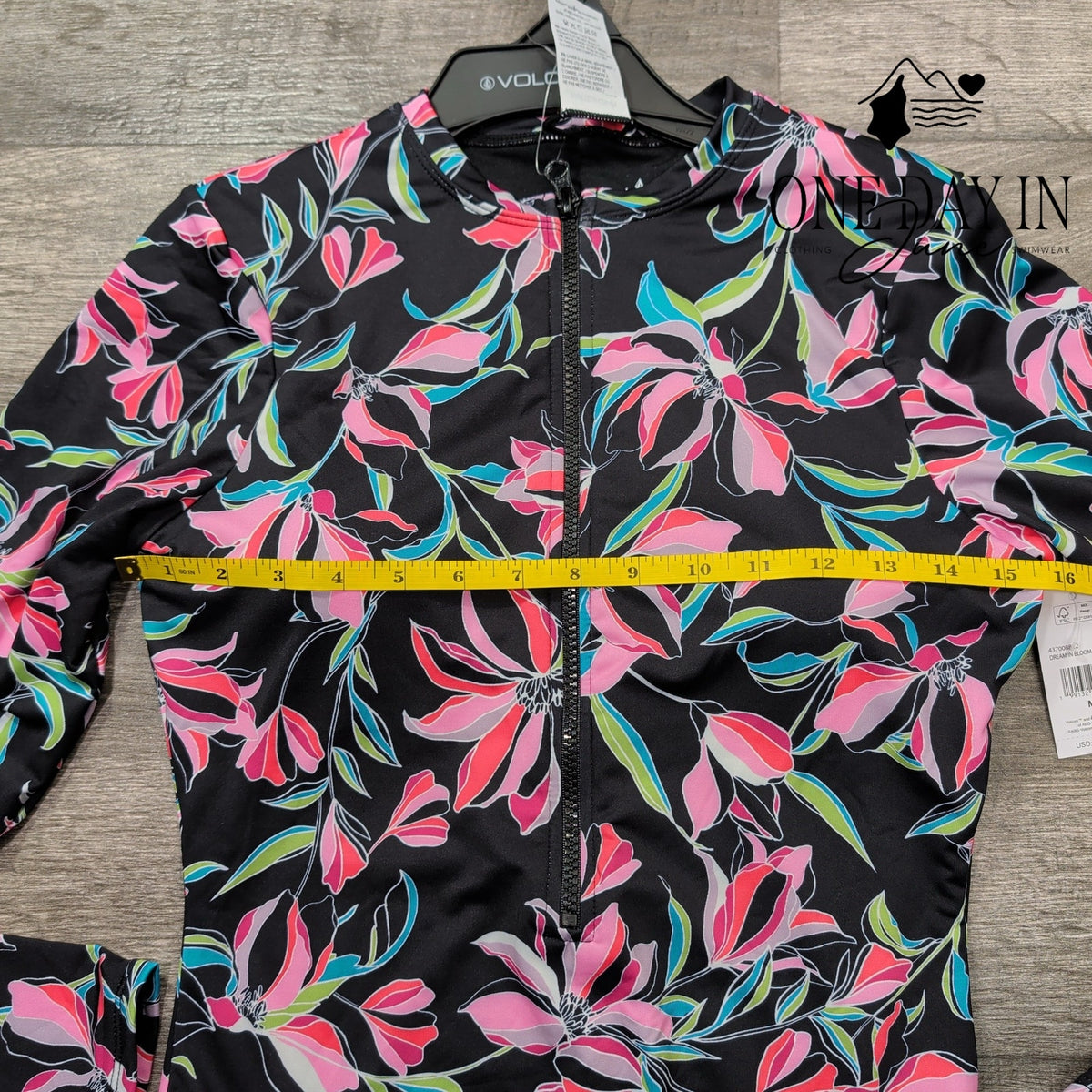 Volcom Dream In Bloom Long Sleeve Rash Guard One Piece Swimsuit NWT Size M