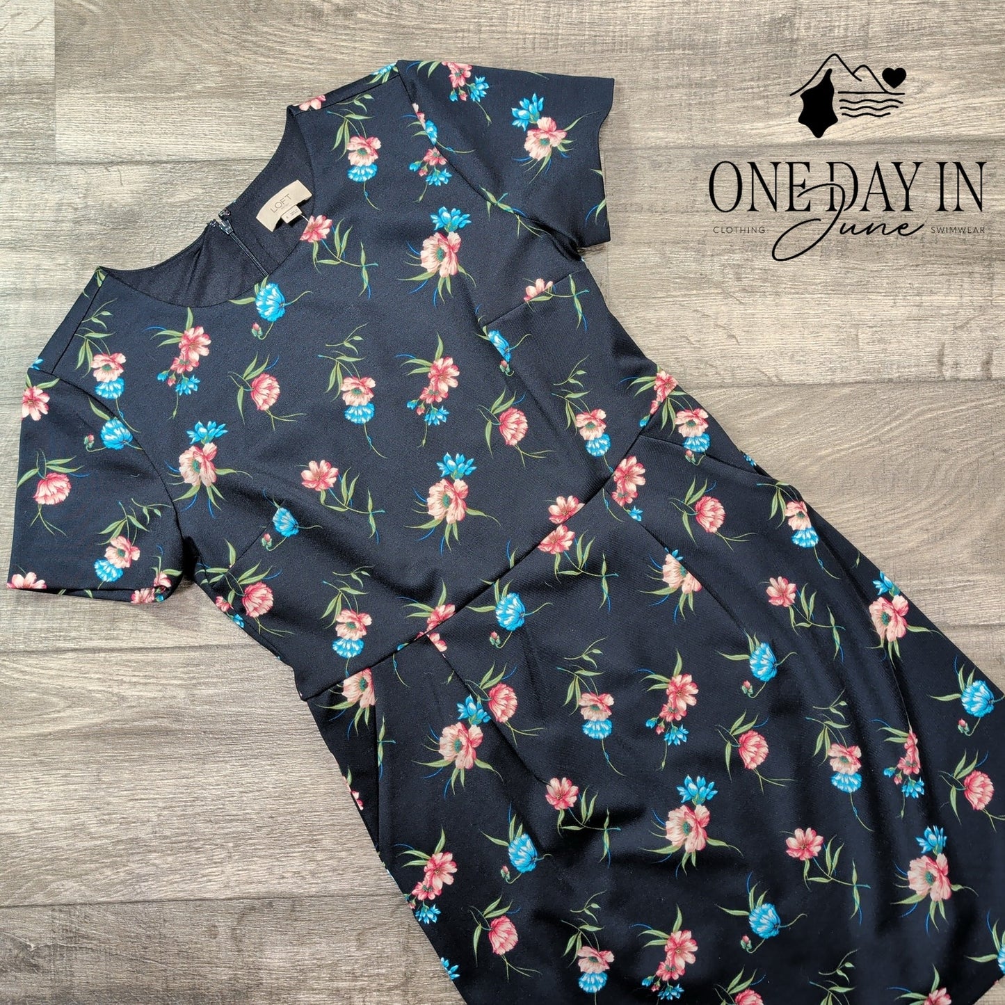 Loft Short Sleeve Mini Dress Size 6