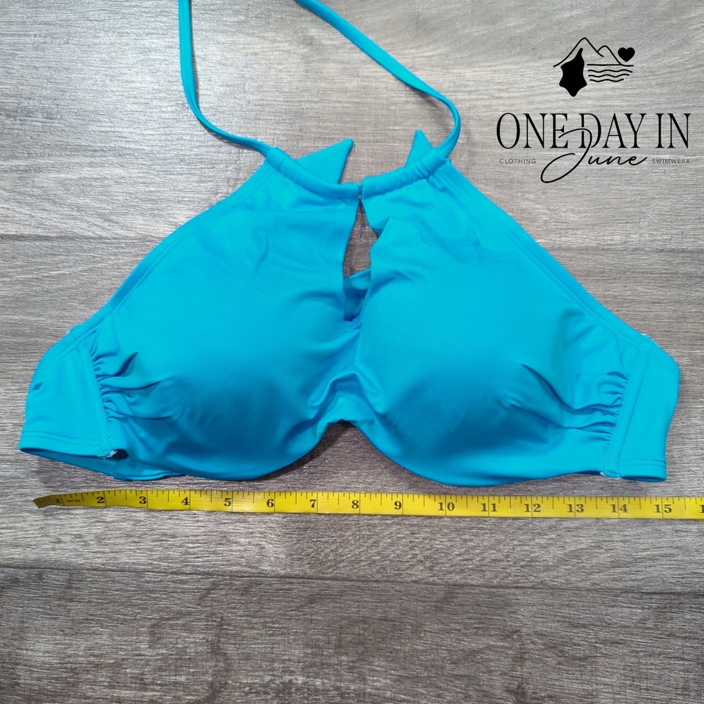 A.Che Tie Back High Neck Halter Keyhole Bikini Top Size T3 (S/M 32D, 34C, 36B)