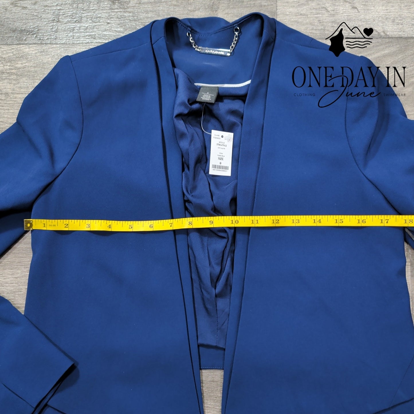 White House Black Market Crop Jacket Size 0