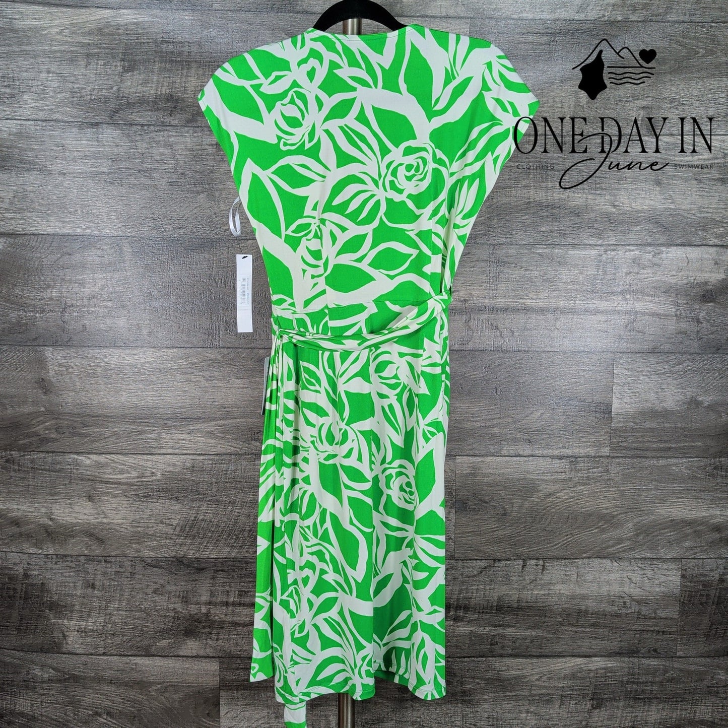 Maggy London Short Sleeve Wrap Dress Size 2